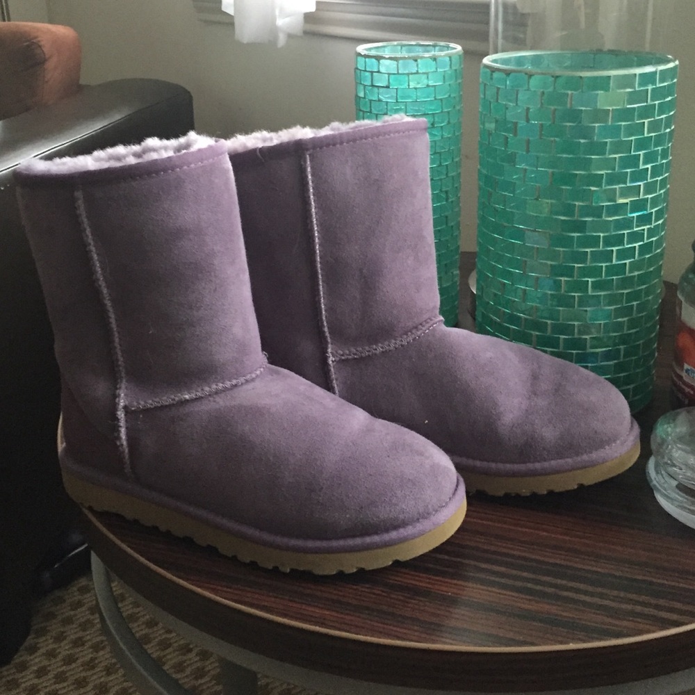 COPY - SALE!! Purple short UGG boots